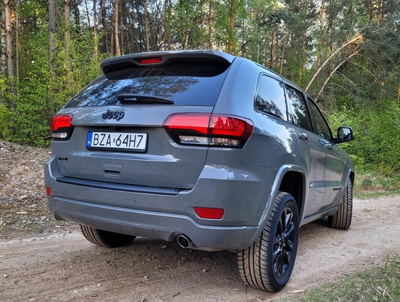 Jeep Grand Cherokee cena 131000 przebieg: 40000, rok produkcji 2021 z Obrzycko małe 379